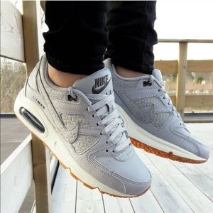 Air Max Command